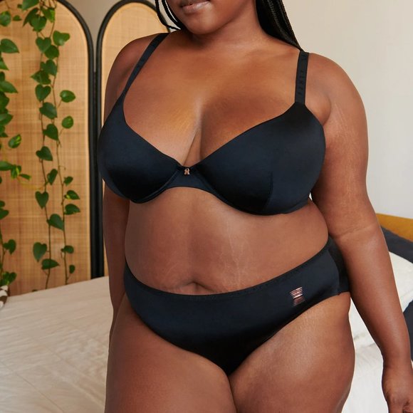 Savage X Fenty Core Microfiber Unlined Bra in Caviar Black 40D NWT - Picture 1 of 1